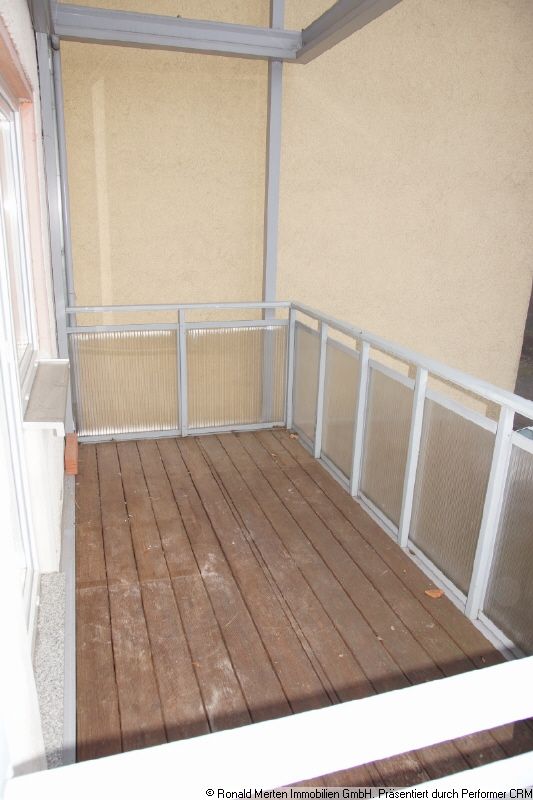 Immobilienmakler Erfurt: Balkon am Wohnzimmer