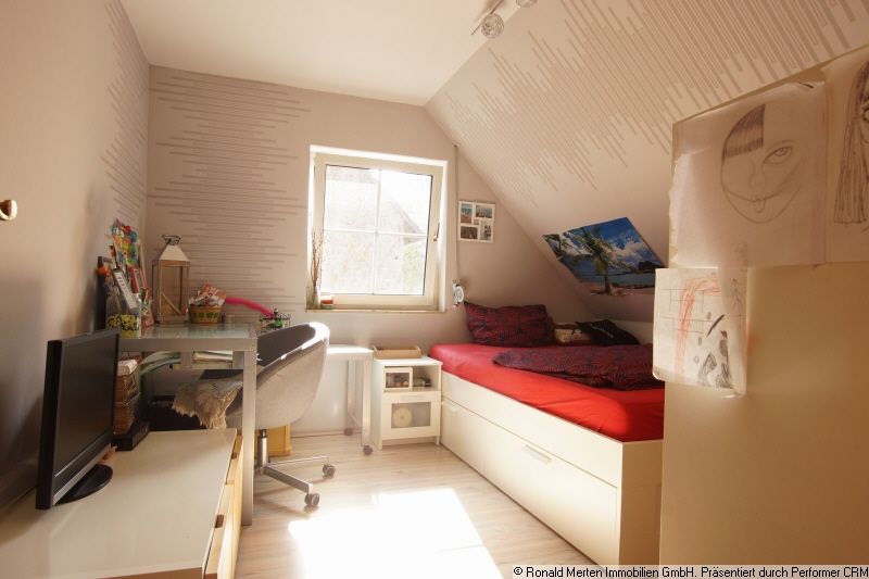 Immobilienmakler Erfurt: Kinderzimmer 2