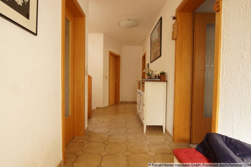 Immobilienmakler Erfurt: Flur Eg