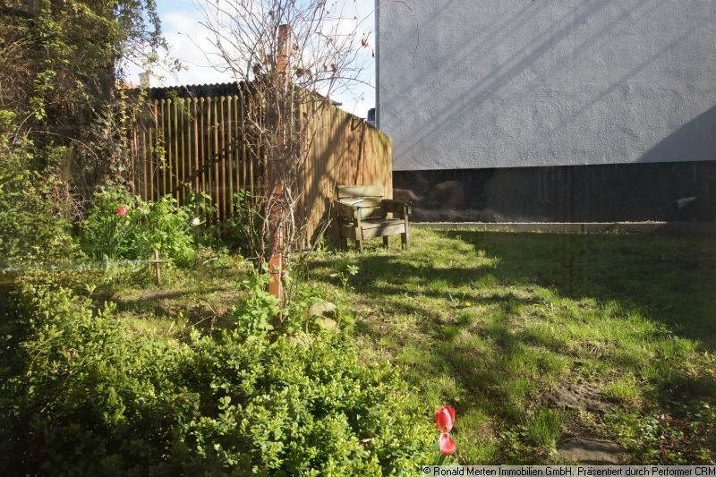 Immobilienmakler Erfurt: Grundstück rückseitig
