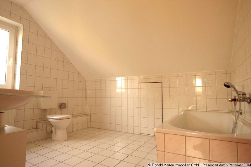 Immobilienmakler Erfurt: Bad Bild 1