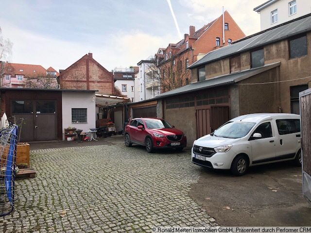 Immobilienmakler Erfurt: Garagenhof
