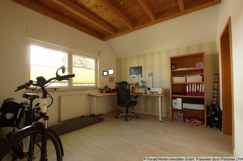 Immobilienmakler Erfurt: EG Zimmer 1