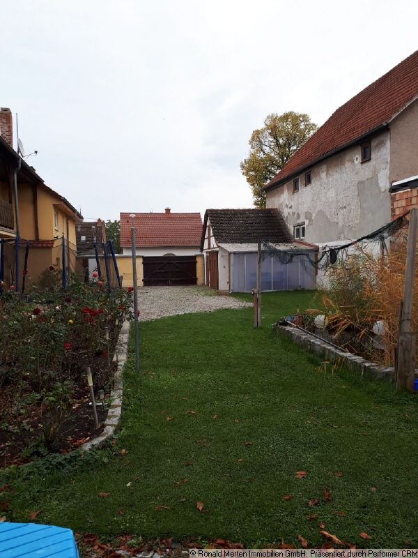 Immobilienmakler Erfurt: Foto Blick zum Tor