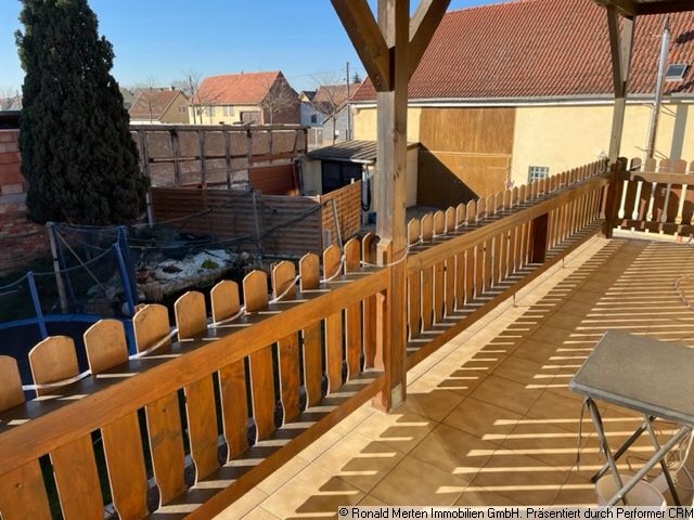 Immobilienmakler Erfurt: Balkon Anbau OG