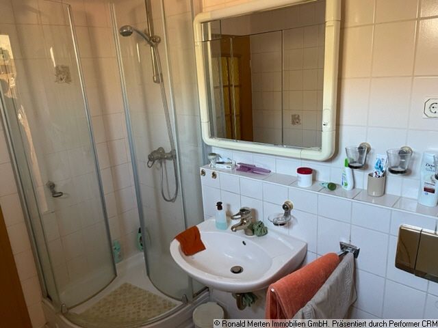 Immobilienmakler Erfurt: Bad Anbau OG