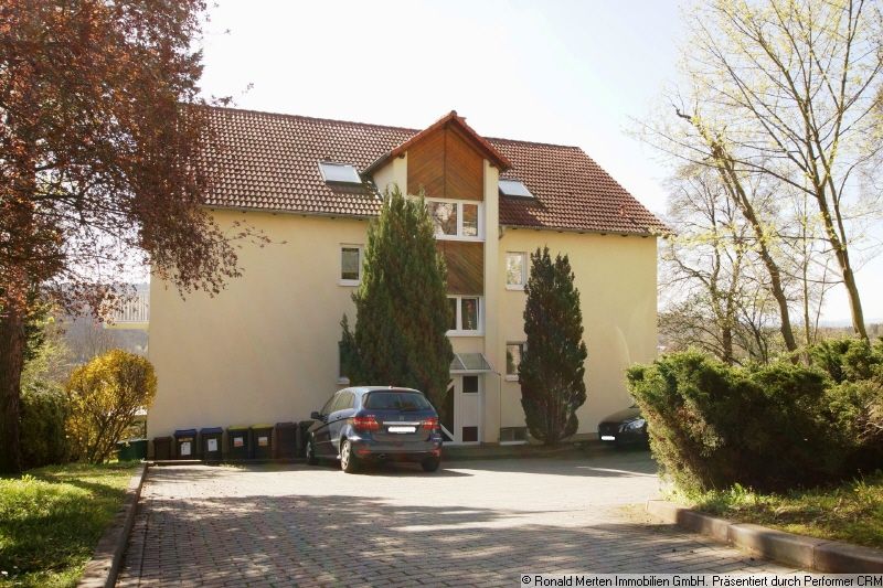 Referenz Immobilien Vorschaubild: Dreiraumwohnung mit Balkon und Stellplatz in Erfurt-Süd - in Kürze bezugsfrei