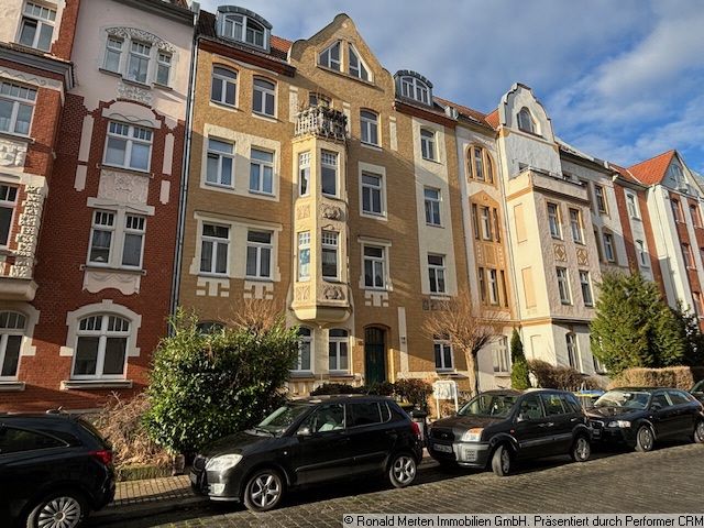 Referenz Immobilien Vorschaubild: vermietete ETW in einem solide sanierten Gründerzeithaus