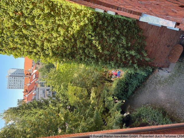 Immobilienmakler Erfurt: Blick in Hof