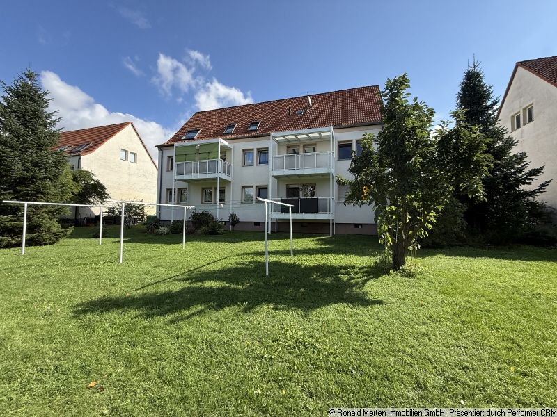 Immobilienmakler Erfurt: Hausansicht-Garten