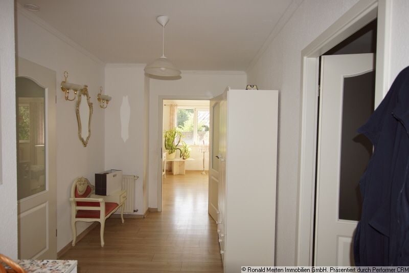Immobilienmakler Erfurt: EG Flur
