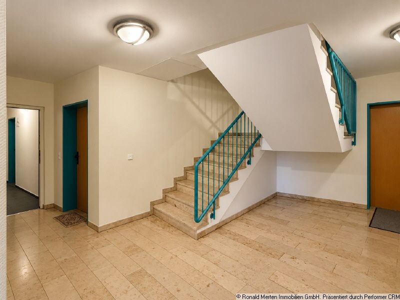Immobilienmakler Erfurt: Treppenhaus 