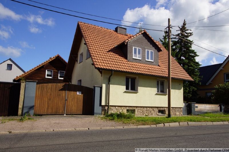 Immobilienmakler Erfurt: Haus Ansicht straßenseitig