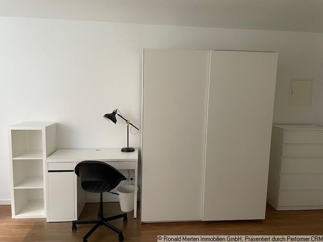 Immobilienmakler Erfurt: Raum links