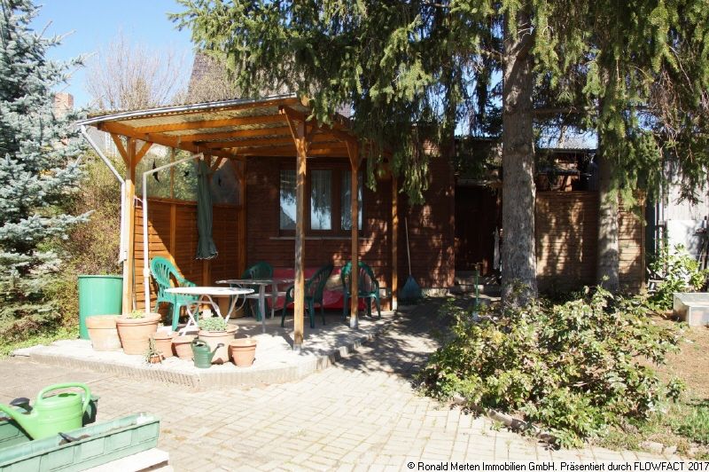 Immobilienmakler Erfurt: Gartenhaus im hinteren Bereich