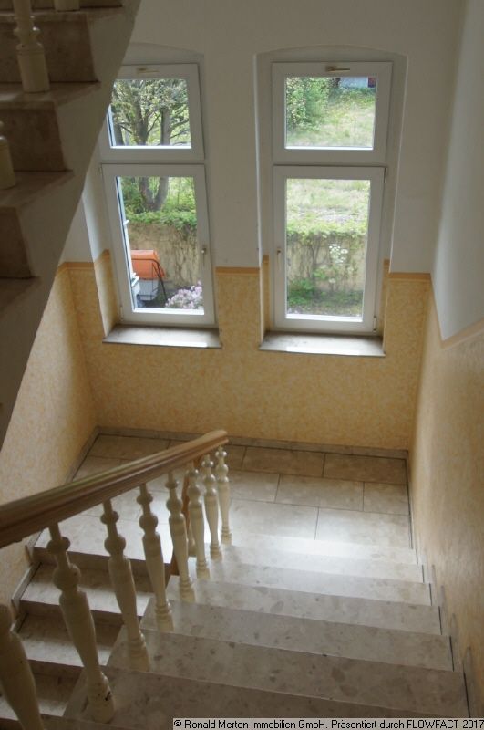 Immobilienmakler Erfurt: Treppenhaus Bild 2