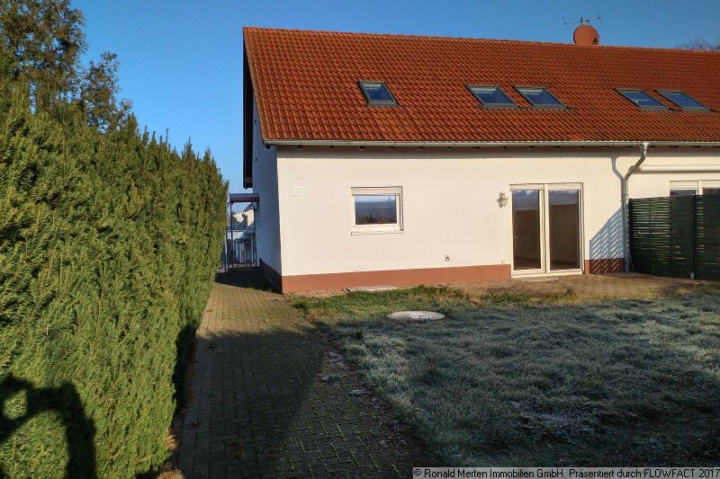 Referenz Immobilien Vorschaubild: bezugsfreie Doppelhaushälfte mit Einliegerwohnung in Sohnstedt