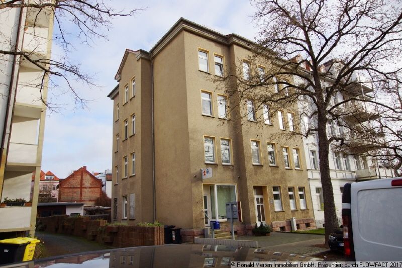 Referenz Immobilien Vorschaubild: solides MFH mit Entwicklungspotential im Quartier am Landtag