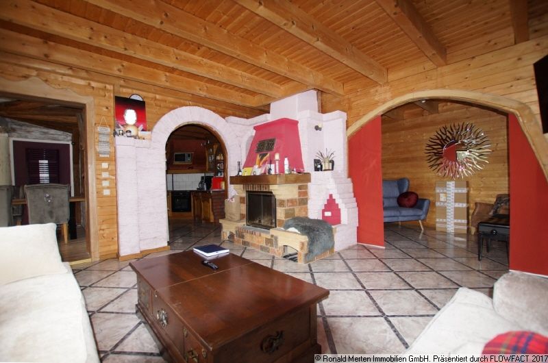 Immobilienmakler Erfurt: EG Wohnbereich mit Kamin