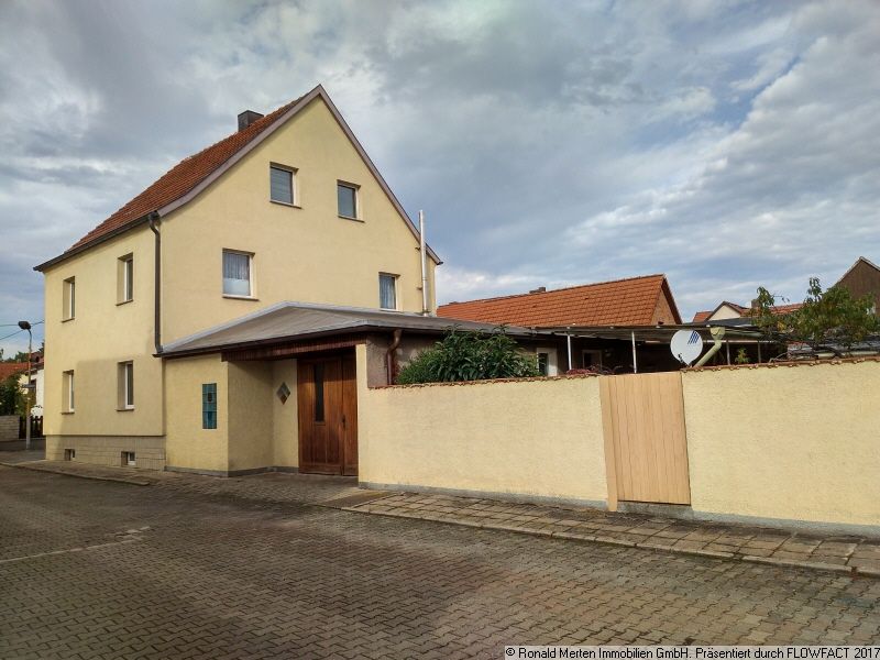Referenz Immobilien Vorschaubild: bezugsfreies Einfamilienhaus im Ortskern von Günthersleben