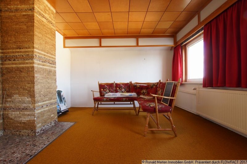 Immobilienmakler Erfurt: Zimmer groß DG