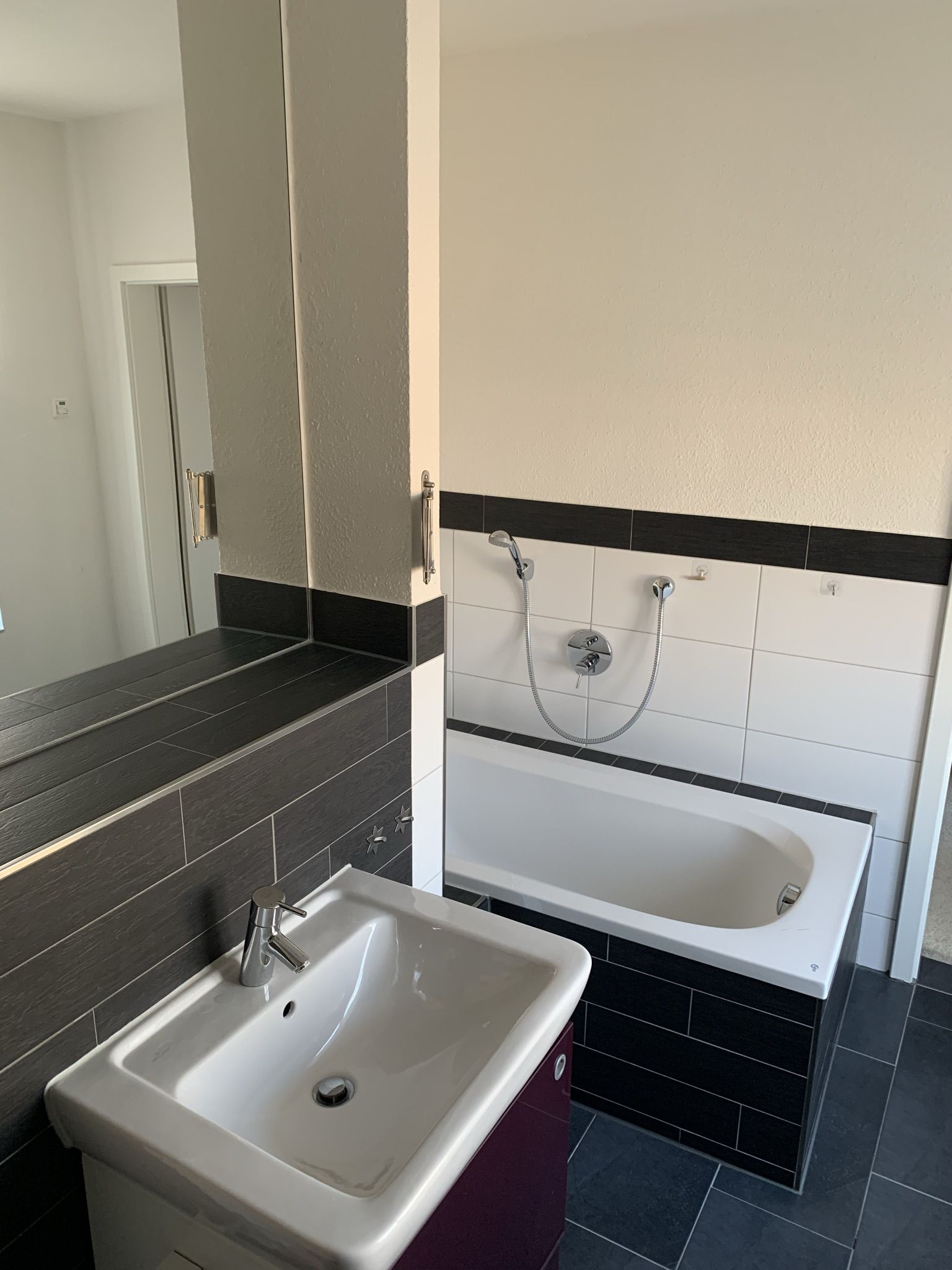 Immobilienmakler Erfurt: Masterbad Bild 2