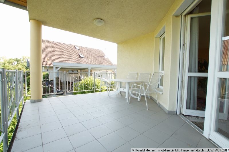 Immobilienmakler Erfurt: Wohnzimmer Balkon