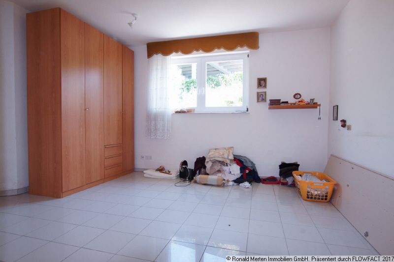 Immobilienmakler Erfurt: Gartengeschoss Zimmer 2