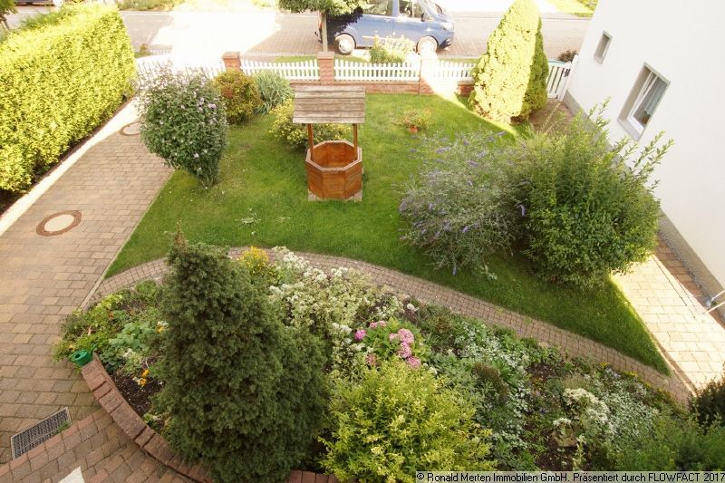 Immobilienmakler Erfurt: Vorgarten