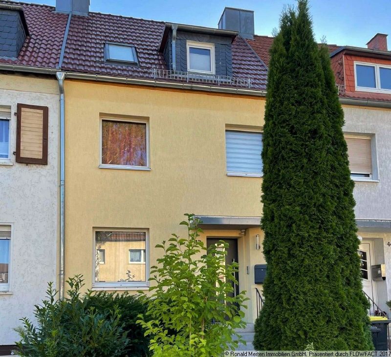 Referenz Immobilien Vorschaubild: Reihenhaus - bezugsfrei und erstklassig saniert -mitten in Erfurt