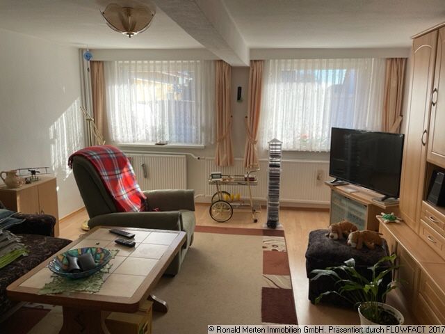 Immobilienmakler Erfurt: Wohnzimmer Vorderhaus1OG