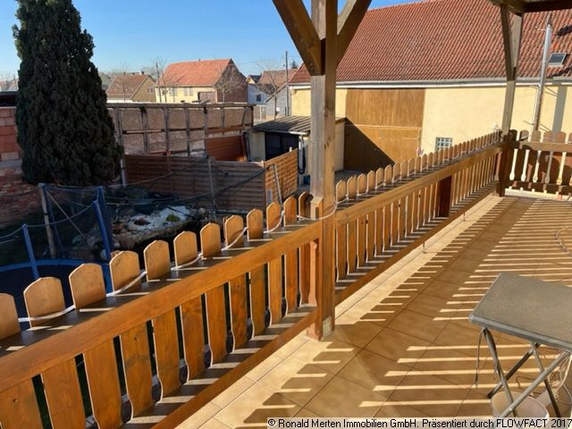 Immobilienmakler Erfurt: Balkon Anbau OG