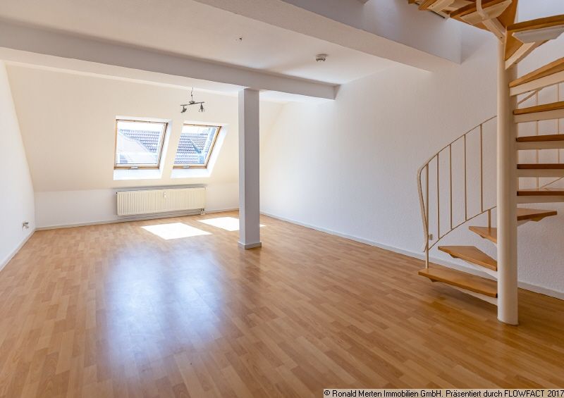 Immobilienmakler Erfurt: Wohnzimmer Bild 1