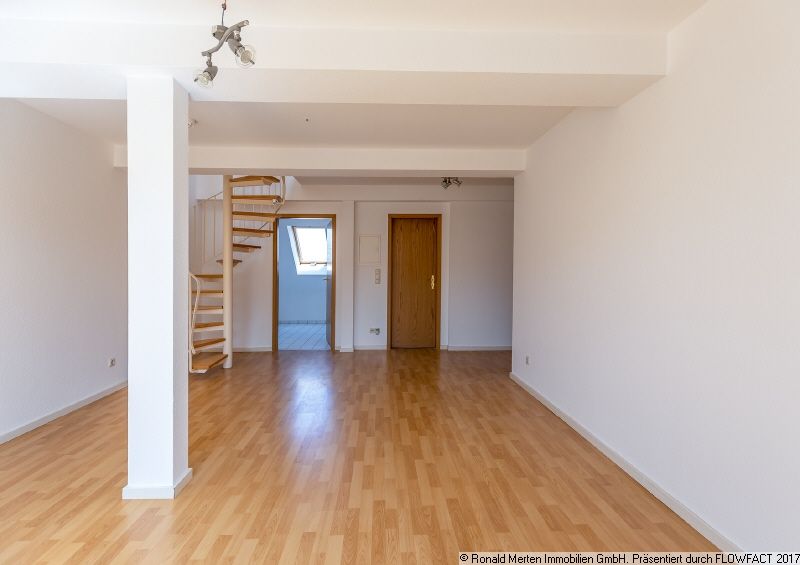 Immobilienmakler Erfurt: Wohnzimmer Bild 3