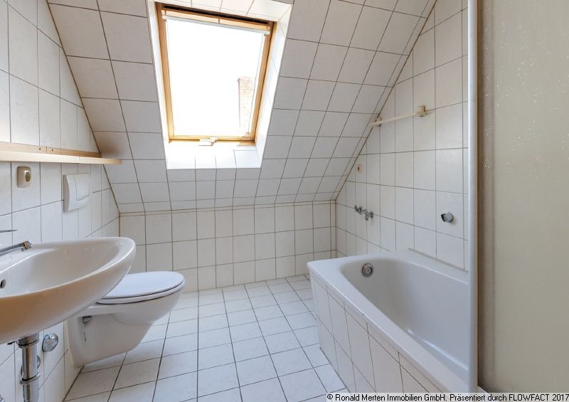 Immobilienmakler Erfurt: Bad Bild 1