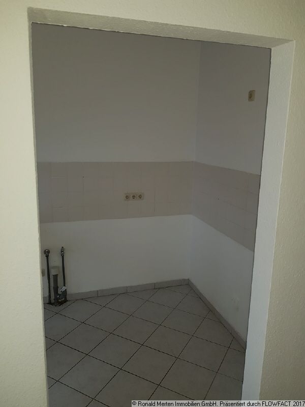 Immobilienmakler Erfurt: Küchenbereich halboffen