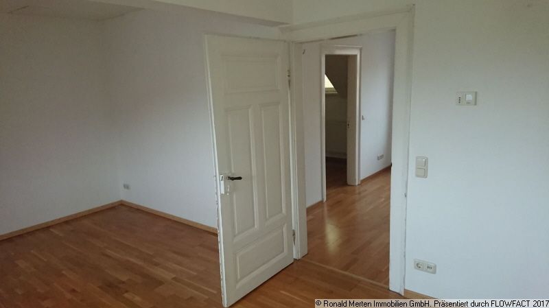 Immobilienmakler Erfurt: Schlafzimmer oben