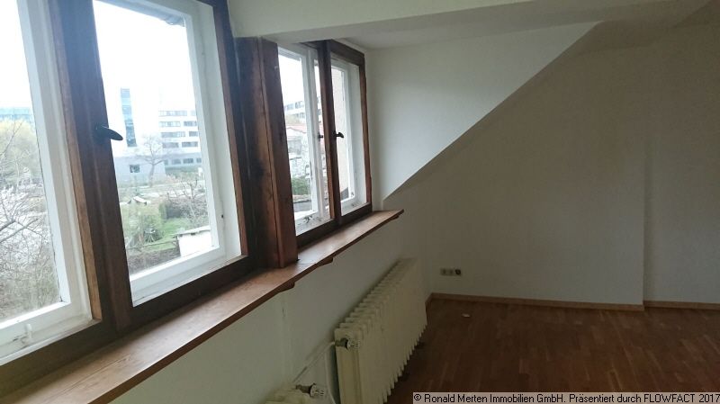 Immobilienmakler Erfurt: Wohnzimmer oben