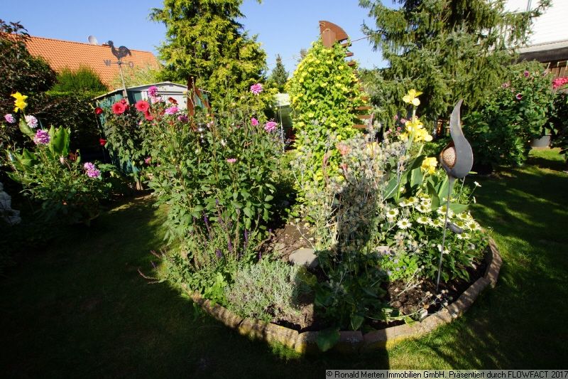 Immobilienmakler Erfurt: Aussen Garten Detail 2