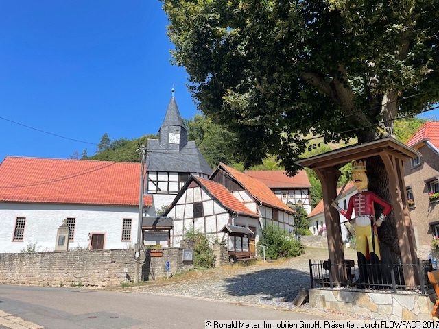 Immobilien-Angebots-Titel: sanierungsbedürftiges Fachwerkhaus  mit Nebengelassen in Questenberg- für Selbermacher-Thumbnail