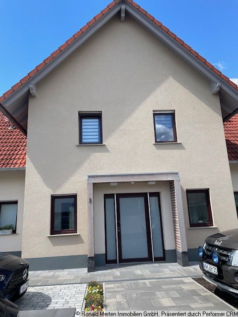 Immobilienmakler Erfurt: Haus Straßenseite