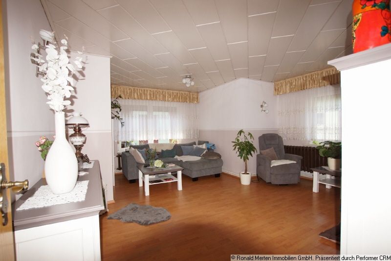 Immobilienmakler Erfurt: EG Wohnzimmer Bild 1