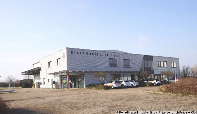 Immobilien-Angebots-Titel: Gewerbegrundstück mit vielseitig nutzbarem Gebäudebestand in Gotha-Süd-Thumbnail