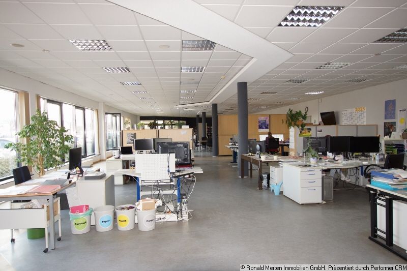 Immobilienmakler Erfurt: Bürobereich Erdgeschoss