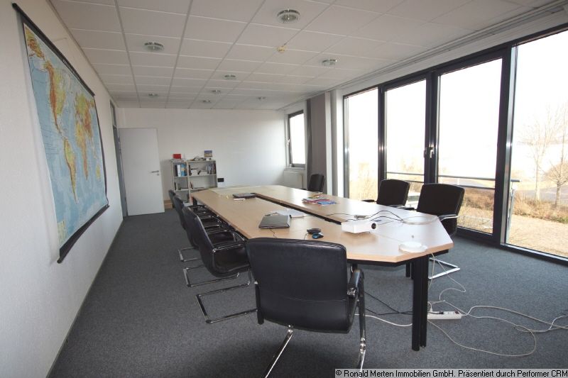 Immobilienmakler Erfurt: Besprechnung Obergeschoss