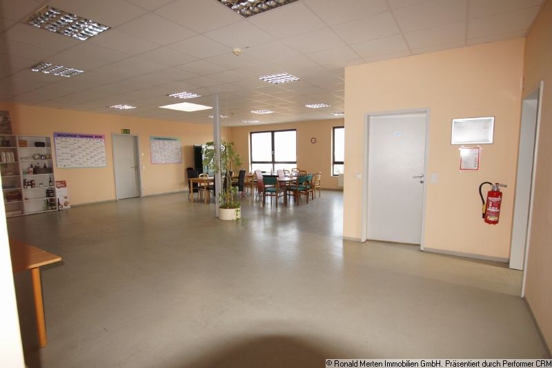 Immobilienmakler Erfurt: Küche und Aufenthalt Obergeschoss