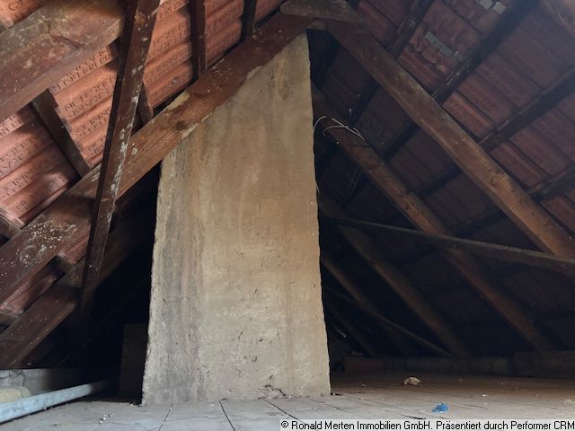 Immobilienmakler Erfurt: Dachspitz