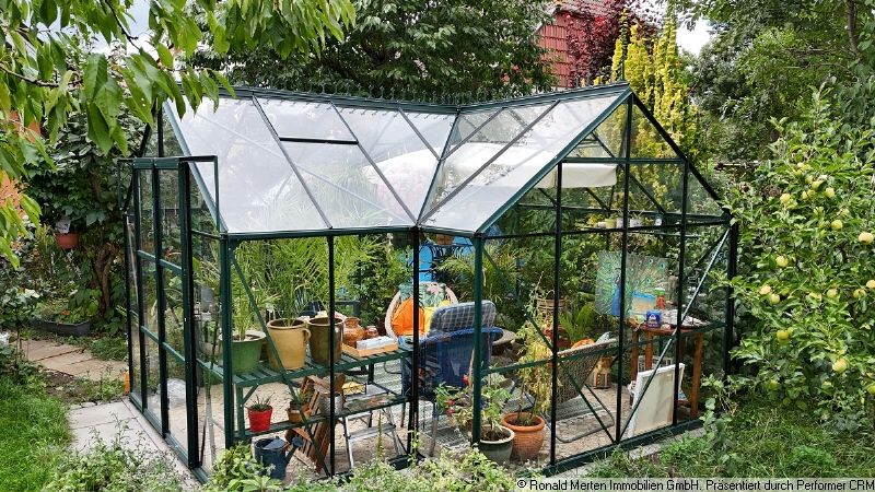 Immobilienmakler Erfurt: Garten-Glashaus