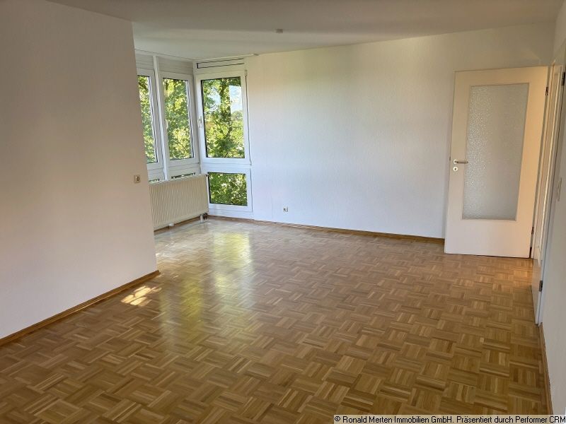 Immobilienmakler Erfurt: Wohnzimmer anderer Blick