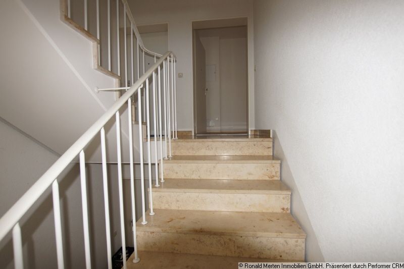 Immobilienmakler Erfurt: Treppenhaus